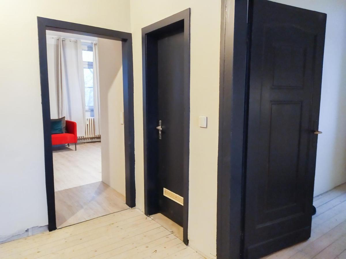 Alte Schule Gaestehaus - Fraeulein Apartment Бітбург Екстер'єр фото