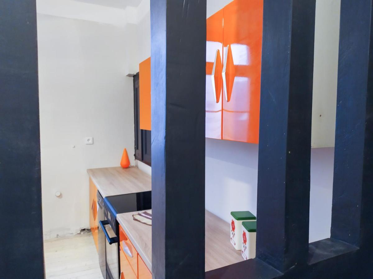 Alte Schule Gaestehaus - Fraeulein Apartment Бітбург Екстер'єр фото